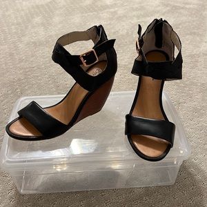 Seychelles wedge shoes